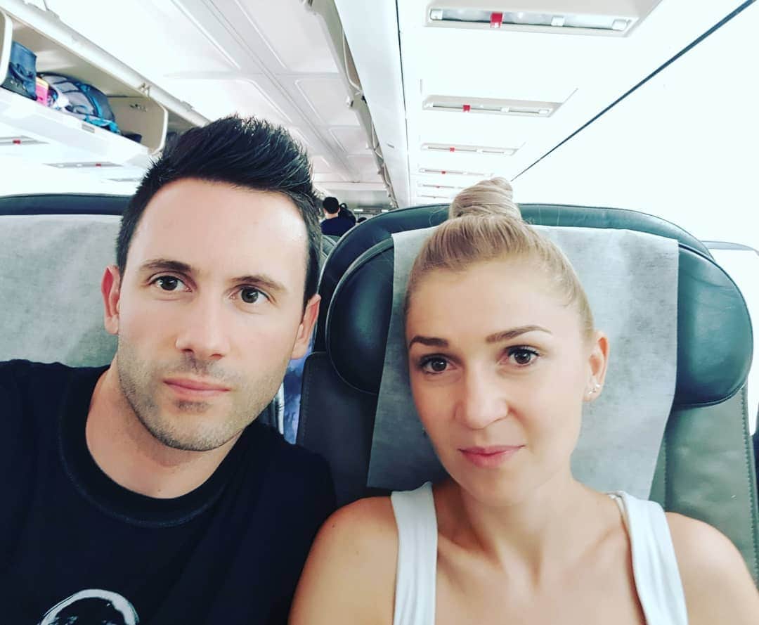 ジョアン・モンテイロのインスタグラム：「Off we go 🛫🇨🇻」