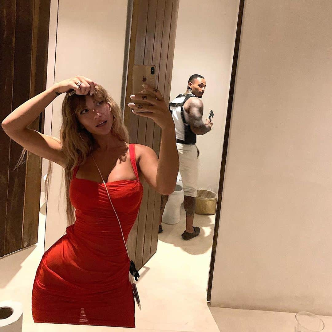 ニッキー・ヒートンさんのインスタグラム写真 - (ニッキー・ヒートンInstagram)「I swear I have the most fun with you. #BFF」7月23日 1時24分 - niykeeheaton