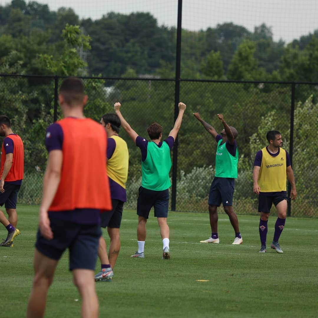 ACFフィオレンティーナさんのインスタグラム写真 - (ACFフィオレンティーナInstagram)「#NewYork training day 2 #ICC2019  #ForzaViola  @intchampionscup」7月23日 1時33分 - acffiorentina