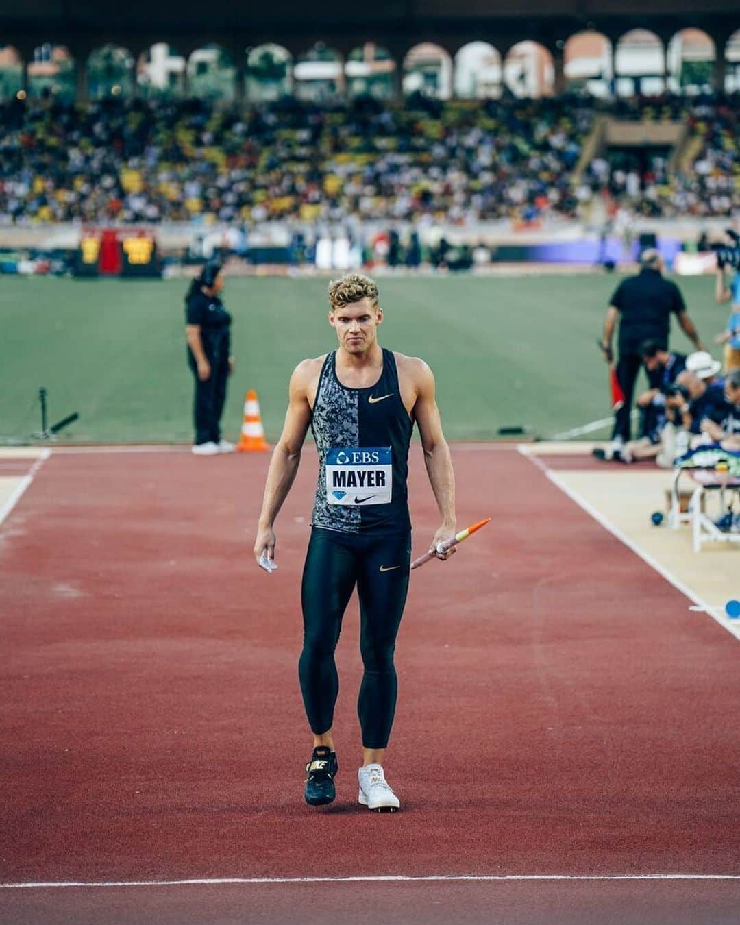 ケビン・マイヤーさんのインスタグラム写真 - (ケビン・マイヤーInstagram)「When you smell the track like it’s your prey 🦁 #justdoit @nikerunning 📸 : @thomasroehler Who also gives me some precious advices during this meeting 🙏」7月23日 2時00分 - mayer.deca