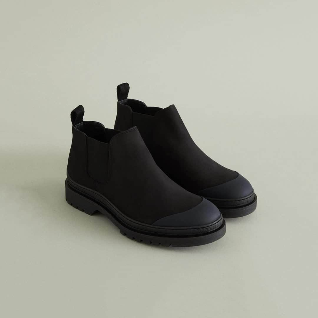 ウォントのインスタグラム：「Our Wellington is now available in a mid and high boot, with new colours for Pre Autumn 2019. Shop this sporty and streamlined style for men and women (link in bio). — #wantlesessentiels #footwear #style #design #preaw19 #boot」