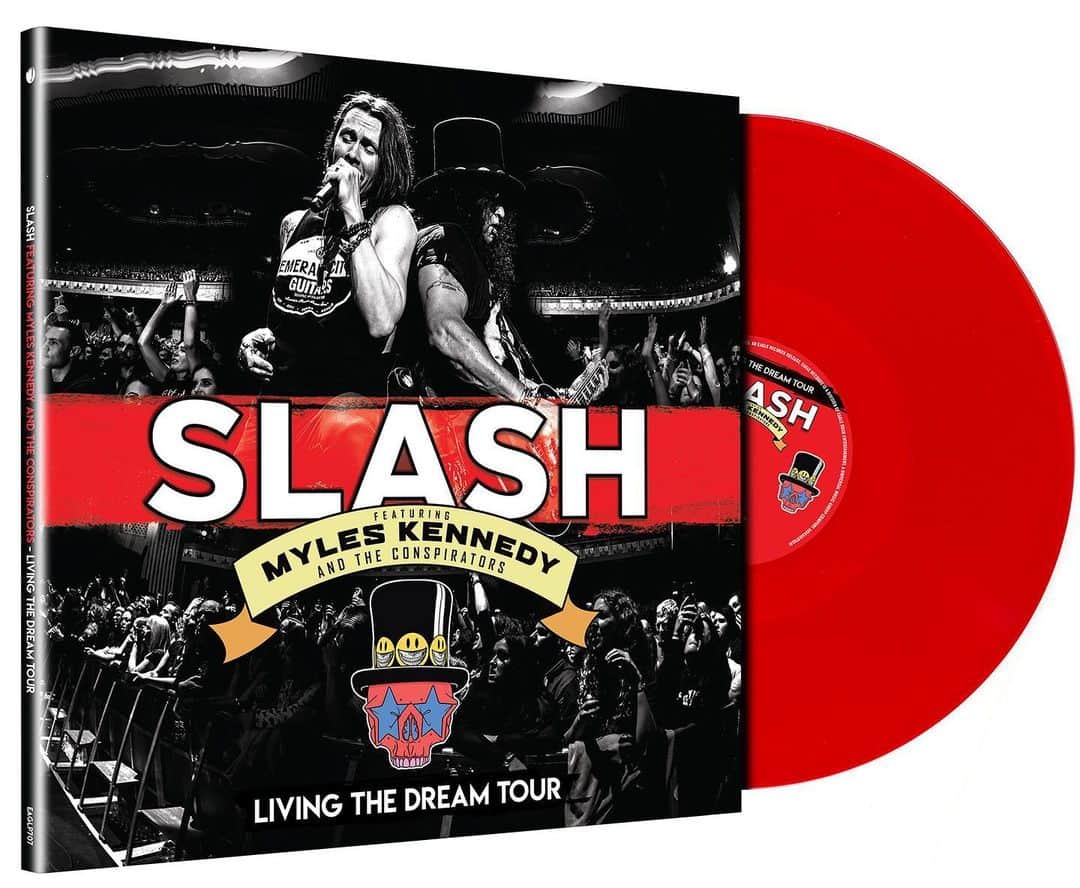 スラッシュさんのインスタグラム写真 - (スラッシュInstagram)「Slash ft. Myles Kennedy & The Conspirators - Living The Dream Tour is available in limited edition Red 3LP Vinyl. Available to order at www.slashonline.com #slashnews」7月23日 2時14分 - slash