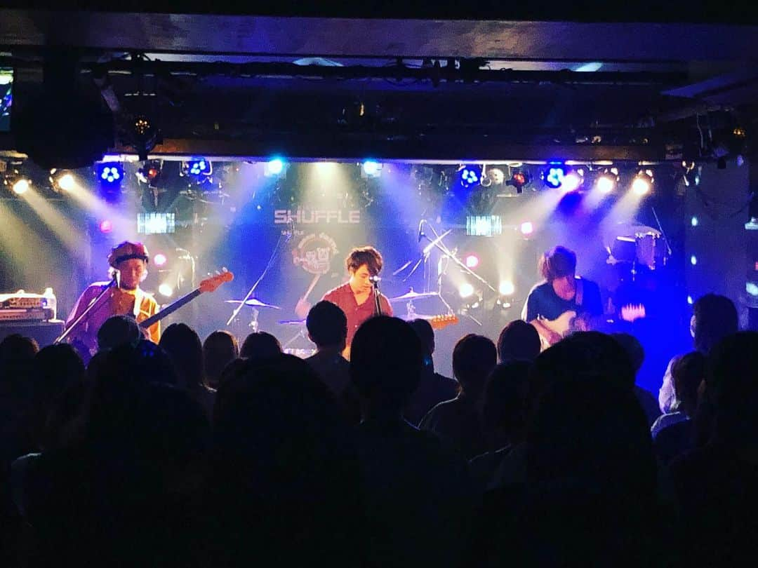 OKP-STARさんのインスタグラム写真 - (OKP-STARInstagram)「☺︎ 19/07/19. @吉祥寺SHUFFLE. . #WHITELIE #ホワライ @whitelie.jpn」7月23日 2時07分 - okp_bassman