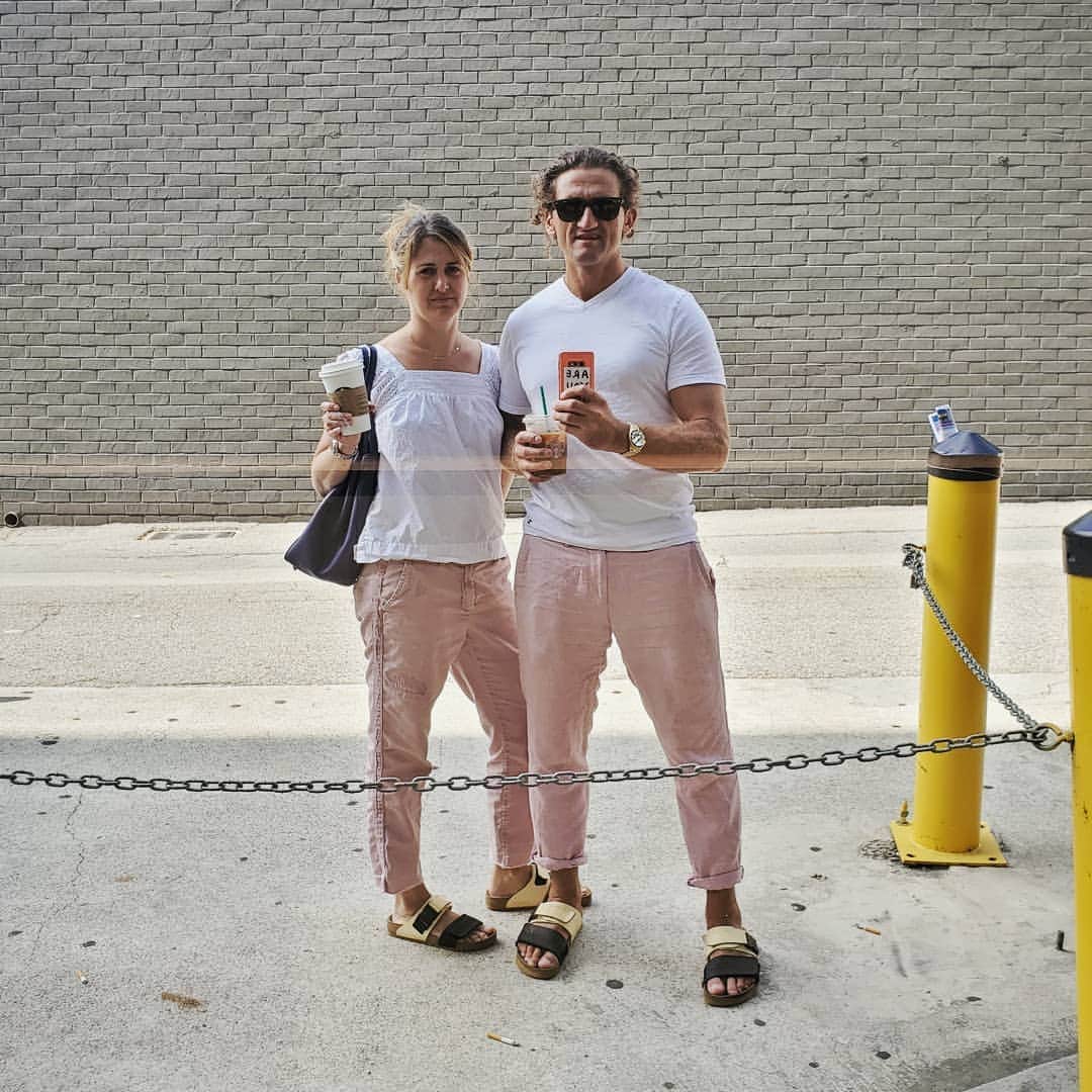ケイシー・ネイスタットのインスタグラム：「made it half way through the day before realizing we're wearing matching outfits.. HEAD-TO-TOE MATCHING OUTFITS」