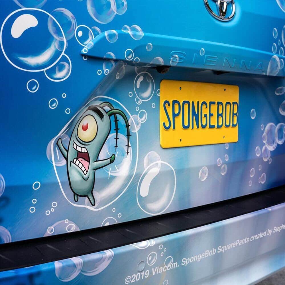 スポンジボブさんのインスタグラム写真 - (スポンジボブInstagram)「💛 if you’d cruise Bikini Bottom in this custom ride. #SDCC #LetsGoPlaces」7月23日 3時05分 - spongebob