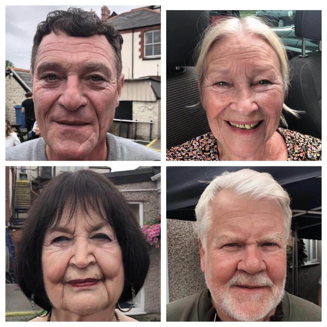 ジェームズ・コーデンのインスタグラム：「Filming for the new special is going well. Here’s a first look at the Gavin and Stacey cast 10 years on. Basically nothing’s changed x」