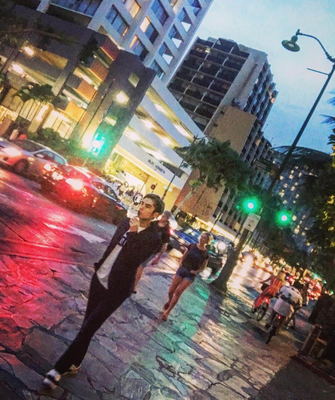 草野博紀のインスタグラム：「#backtohawaii #steakhouse #おなかいっぱい」