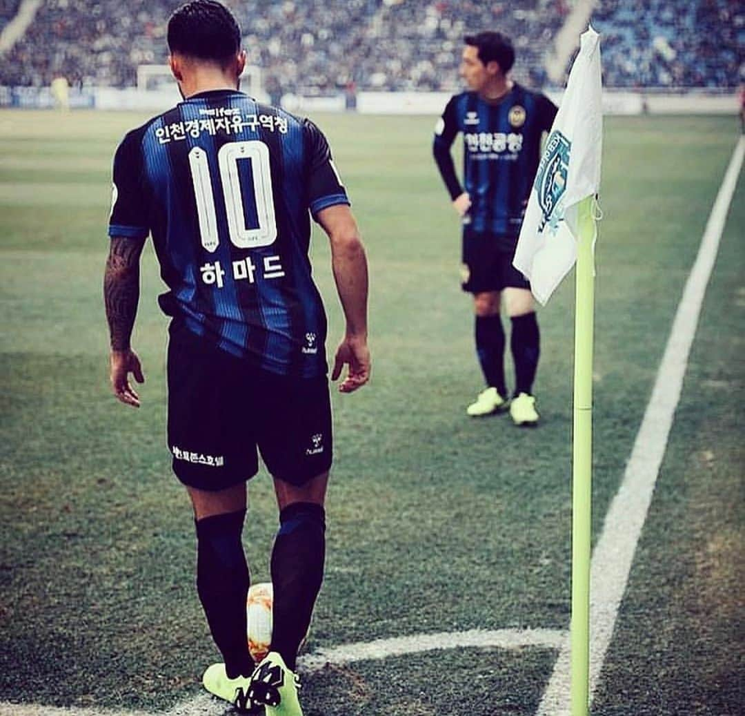 イロアン・ハマドさんのインスタグラム写真 - (イロアン・ハマドInstagram)「Me and the club @incheonutd decided to part ways by mutual consent. It’s been an amazing experience and I’ve learned a lot. Thank you @incheonutd 💙  Now it’s time for a new challenge.. 🙏🏽💪🏽」7月23日 15時43分 - jiloan