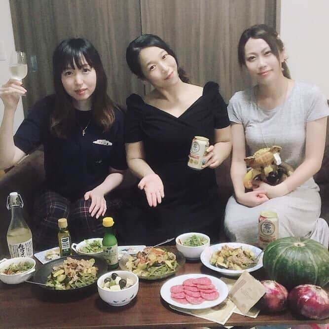 世手子さんのインスタグラム写真 - (世手子Instagram)「HOME Party with vegetable dishes after practice wearing new one-piece "Juliaboutique"\( ˆoˆ )/ I practiced the instrument for six hours with the members(☝︎ ՞ਊ ՞)☝︎ I was really tired(● ˃̶͈̀ロ˂̶͈́)੭ꠥ⁾⁾ Everyone,nice comments thanks everyday(*⁰▿⁰*) Im so  happy(^з^)-☆ https://ad2.trafficgate.net/t/r/2/6425/294273_367804 @juliaboutique の新作ワンピきて #リハーサル 6時間もやったよw ハードだったけど、できるもんだねw 終わった後は @kei__guitar2019 @natsumi_drummer と #ホムパ した(*^o^*) #ジュリアブティック の新作ワンピはどれも生地がしっかりしてるから着痩せして見えるから好き( ◠‿◠ )w #楽天ラグリ の #オーガニック野菜 サラダと #やさいのなちゅるん #食べて菜 で #ヘルシー料理 ! ファッションもライブも頑張るぞー！ 8月の3,4の2daysライブも宜しくお願いします！！ #ピアノ弾き語り #ピアノ弾き語り女子 #ライブコーデ #コエタス  #ワンピース：#ジュリアブティック @juliaboutique (510244)」7月23日 14時52分 - rojide