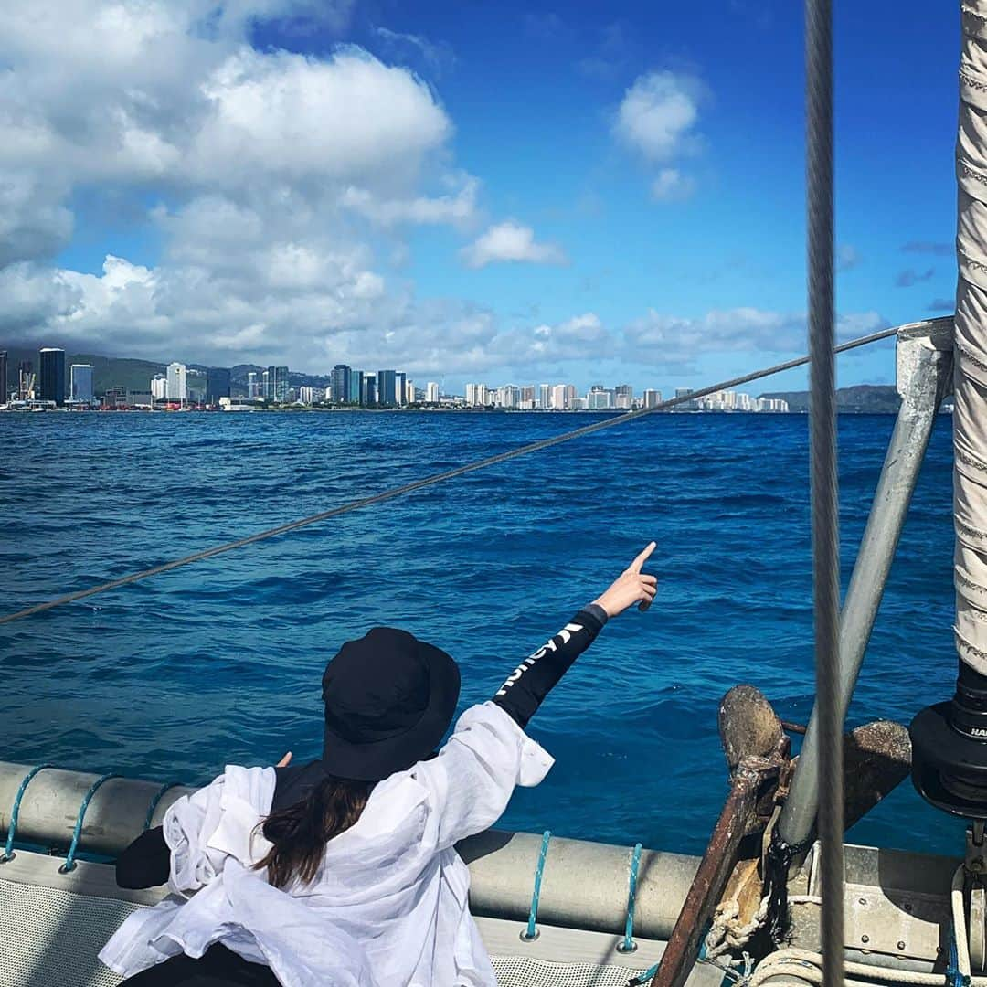 ジスさんのインスタグラム写真 - (ジスInstagram)「take me away 🛥🥑」7月23日 7時14分 - sooyaaa__