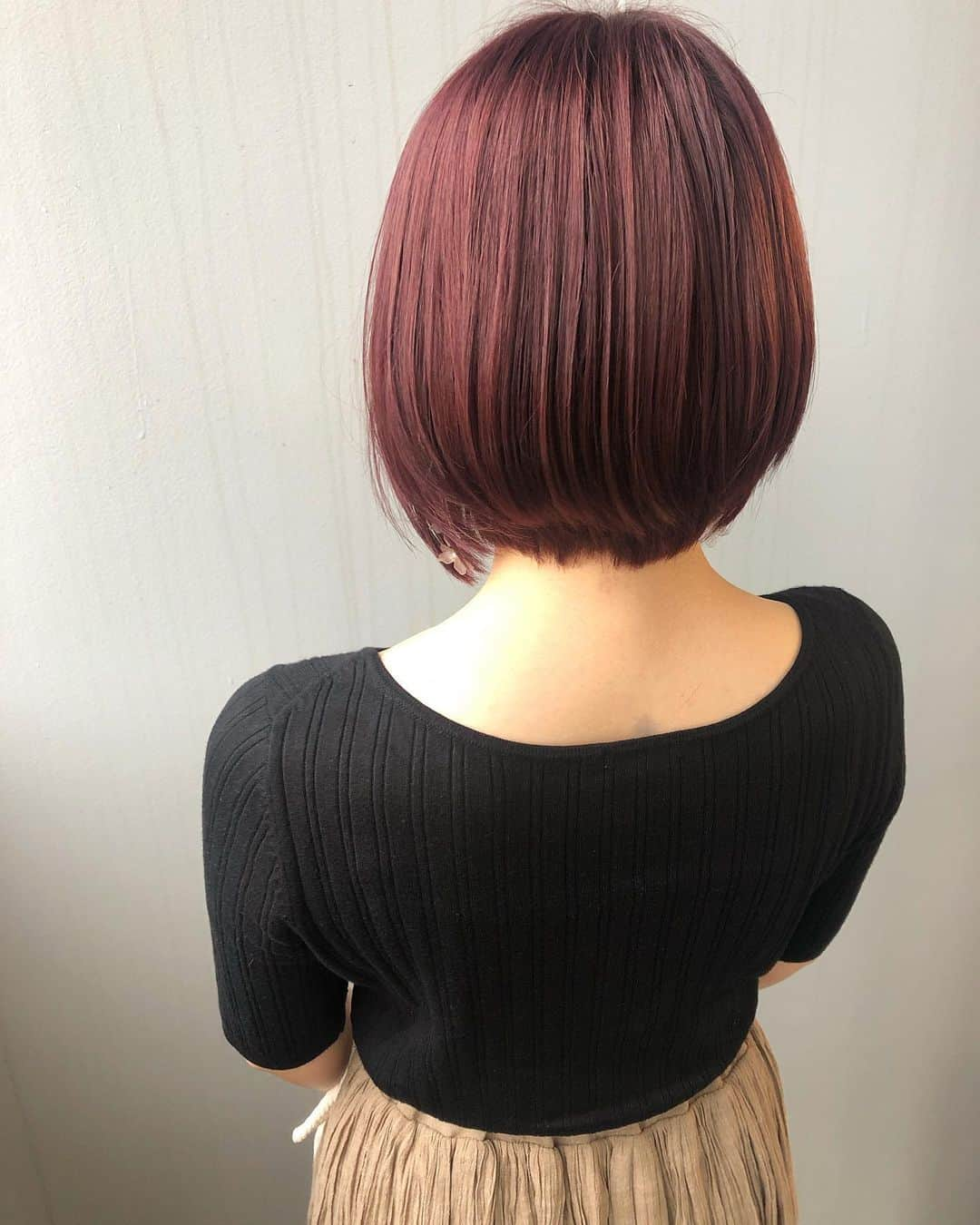 武原 大知 ヘアアレンジさんのインスタグラム写真 - (武原 大知 ヘアアレンジInstagram)「チェリーレッド★ . ブリーチ履歴あり→オンカラーのみ★ . . #ヘアアレンジ#ヘアセット#hair#hairset#hairarrange#hairstyle#ヘアアレンジ簡単#札幌美容室#アドミオカラー#ファッション#札幌#ヘアアレンジやり方#ヘアアレンジ解説#簡単ヘアアレンジ#ウェディング#데일리룩#스타일링#일본#헤어스타일#发型#サロンモデル#撮影#結婚式アレンジ#locari#ロカリヘアアレンジ」7月23日 9時00分 - qp.daichi.qp