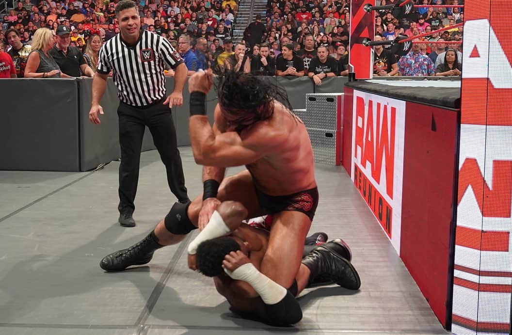 WWEさんのインスタグラム写真 - (WWEInstagram)「@cedricalexander1 put up a valiant effort against @dmcintyrewwe, but something just snapped in @dmcintyrewwe at the #RawReunion before the match even begun...」7月23日 9時42分 - wwe
