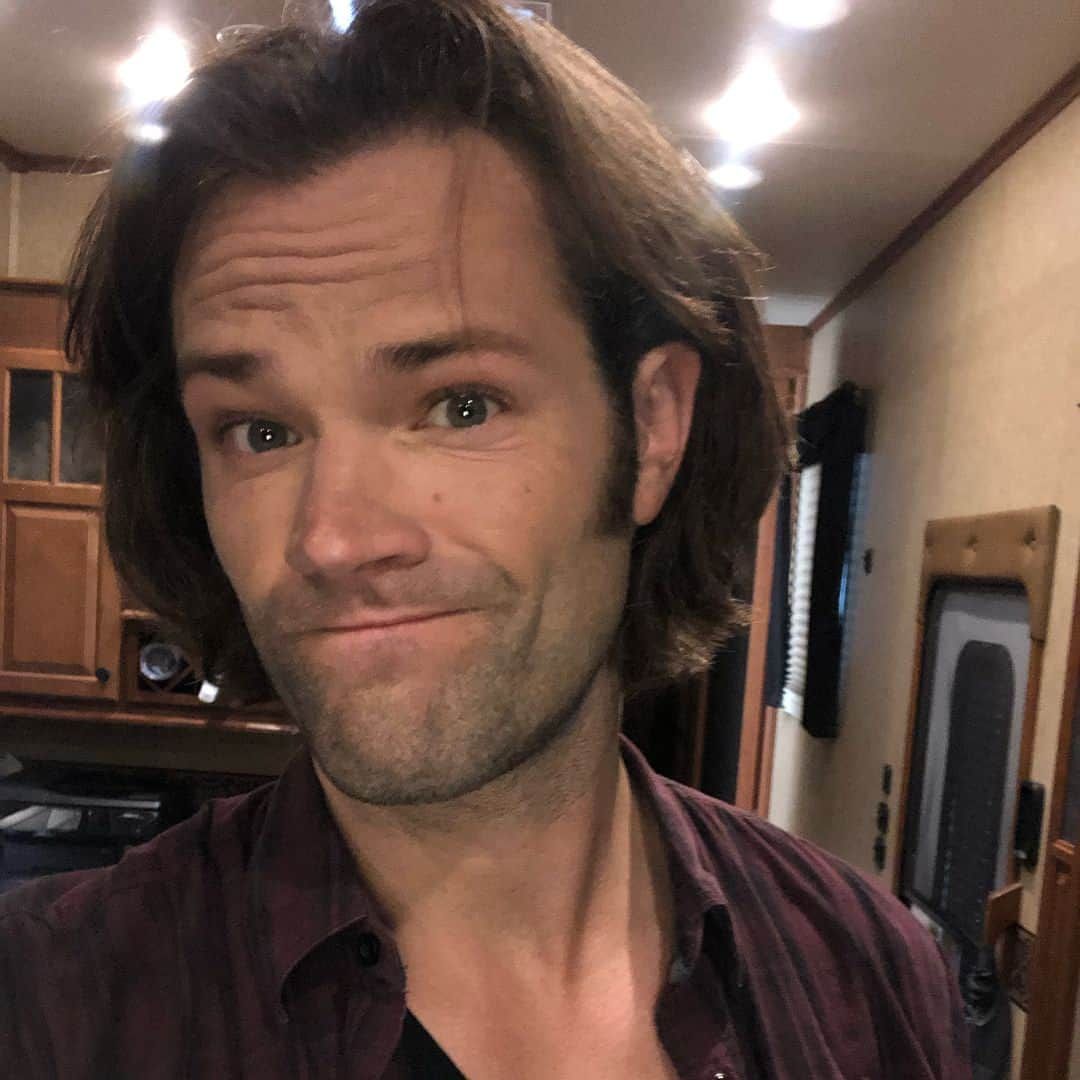 ジャレッド・パダレッキさんのインスタグラム写真 - (ジャレッド・パダレッキInstagram)「Sunday #sdcc Jared, meet Monday #finalseasonspn Sam.... Talk amongst yourselves.... #spnfamily #24hourchallenge」7月23日 10時07分 - jaredpadalecki