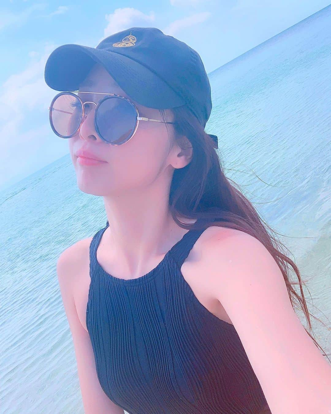 志摩夕里加さんのインスタグラム写真 - (志摩夕里加Instagram)「🌴🌊🌴🌊 ・ ・ #石垣島 #石垣島旅行 #石垣島観光 #沖縄 #沖縄旅行 #沖縄旅 #okinawa #okinawatrip #Okinawa #Selfie #selfiephoto #自分の時間 #好きな事 #好きな事して生きていく #海好き」7月23日 15時54分 - shimayuri_