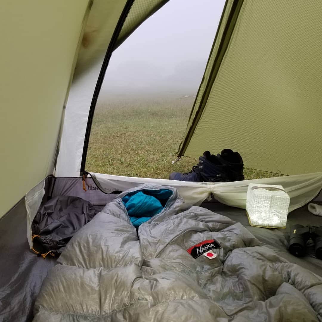 山下晃和さんのインスタグラム写真 - (山下晃和Instagram)「【OUTDOOR】先日は四国の高知県にてアウトドア旅してきました  ノンフィルターの#にこ淵 はInstagramで注目されるようになったとのこと バエです  目を疑うほどの#仁淀ブルー　（透明でエメラルドグリーンの水の色のこと）  仁淀川はのんびりカヤック  スマホをポチャと入れてこの仁淀ブルーの1番の場所をトドロキさんから教わりました  暴れ川の吉野川はラフトで絶叫 ガイドさんが居なかったら死んでいたかもね。。。 キャンプ場は標高があって激寒でしたが、星がとても美しくて涙が出そうなほど  川遊びは夏の風物詩ですので、 これからはもっと川と仲良くなろうと思いました  内田さんや辰野さんの本を舐め回すように読んでいます  高知の川旅はめちゃくちゃ楽しいですよ！！⛵ #川旅 #パックラフト #高知県 #アウトドア旅 #river #packraft #niyodoblue #Japan #kayak #Shikoku #kouchi #嶺北 #土佐れいほく #本山町 #パックラフト #alpacka #camp #キャンプ #outdoor #paddle #パドルスポーツ #PROUV #リンネ #keen #keenambassador #ハンモック #いごっそう」7月23日 10時25分 - travel_akikazoo