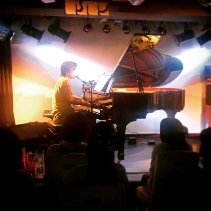 ただすけのインスタグラム：「先日のソロライブその８、ご来場ありがとうございましたー😊 次回その９は8/11、その次のその１０は9/15です。 お待ちしています✨」