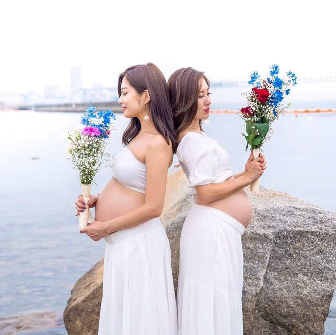 Ayaさんのインスタグラム写真 - (AyaInstagram)「. matanityphoto 🤰❤️ . . 予定日３日違いの りんちゃんと😘 一緒に撮影出来て 嬉しかったぁ〜💓 . . @shiba_photo さん 素敵に撮って下さり ありがとうございました🥰 #matanityphoto#matanity  #マタニティフォト#妊娠中 #臨月#正産期#妊娠後期#37週 #女の子ママ#男の子ママ #mamagirl」7月23日 11時03分 - aya__fit