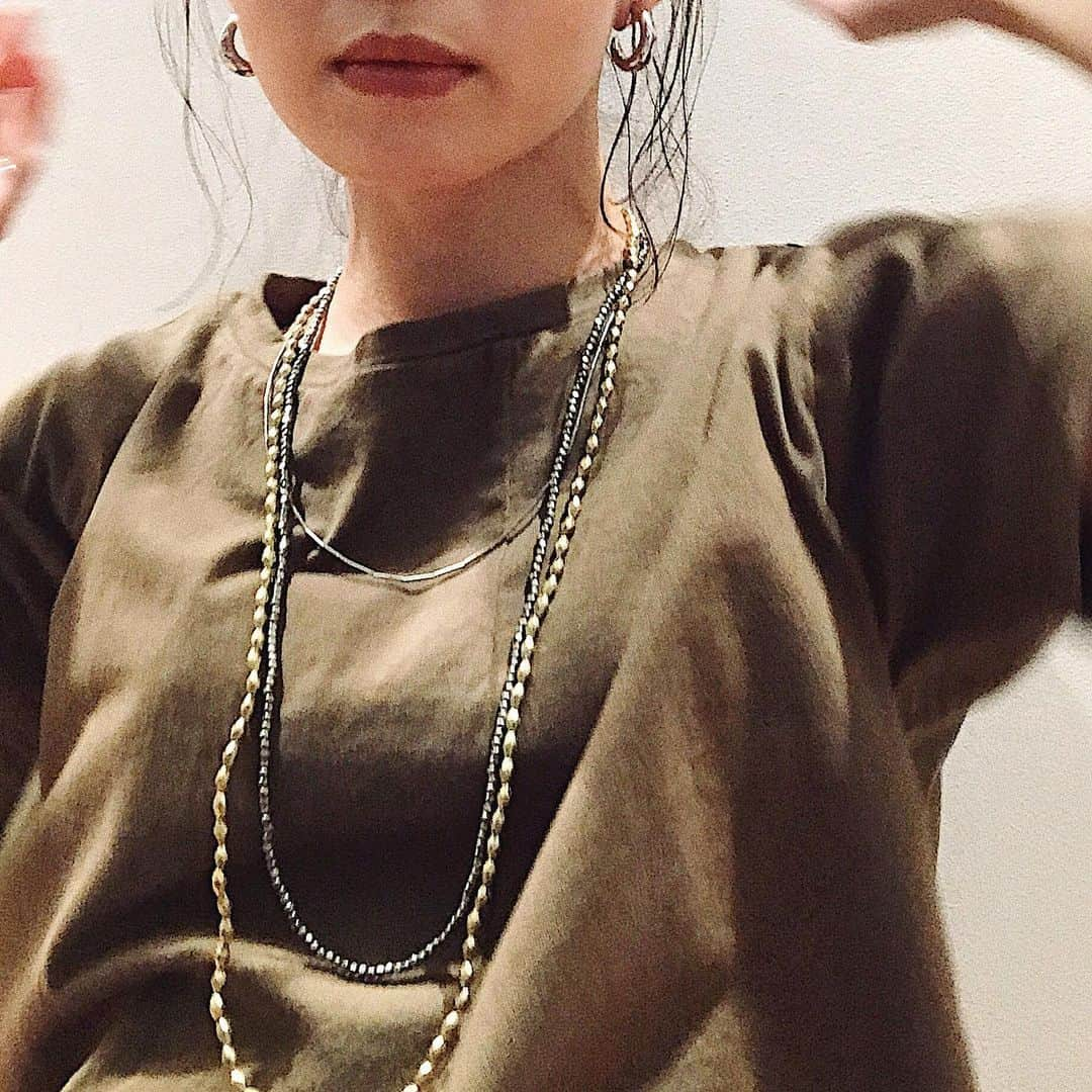 Eri Koyamaさんのインスタグラム写真 - (Eri KoyamaInstagram)「. 3連ネックレスのノベルティー🌵 別々で使えるようになってます！ . 今週金曜からスタート✔️ お楽しみに〜〜 . @ungrid_official  @ungrid_staffsnap #ungrid #shop_ungrid_eri #fashion #novelty」7月23日 11時31分 - 6ri___k