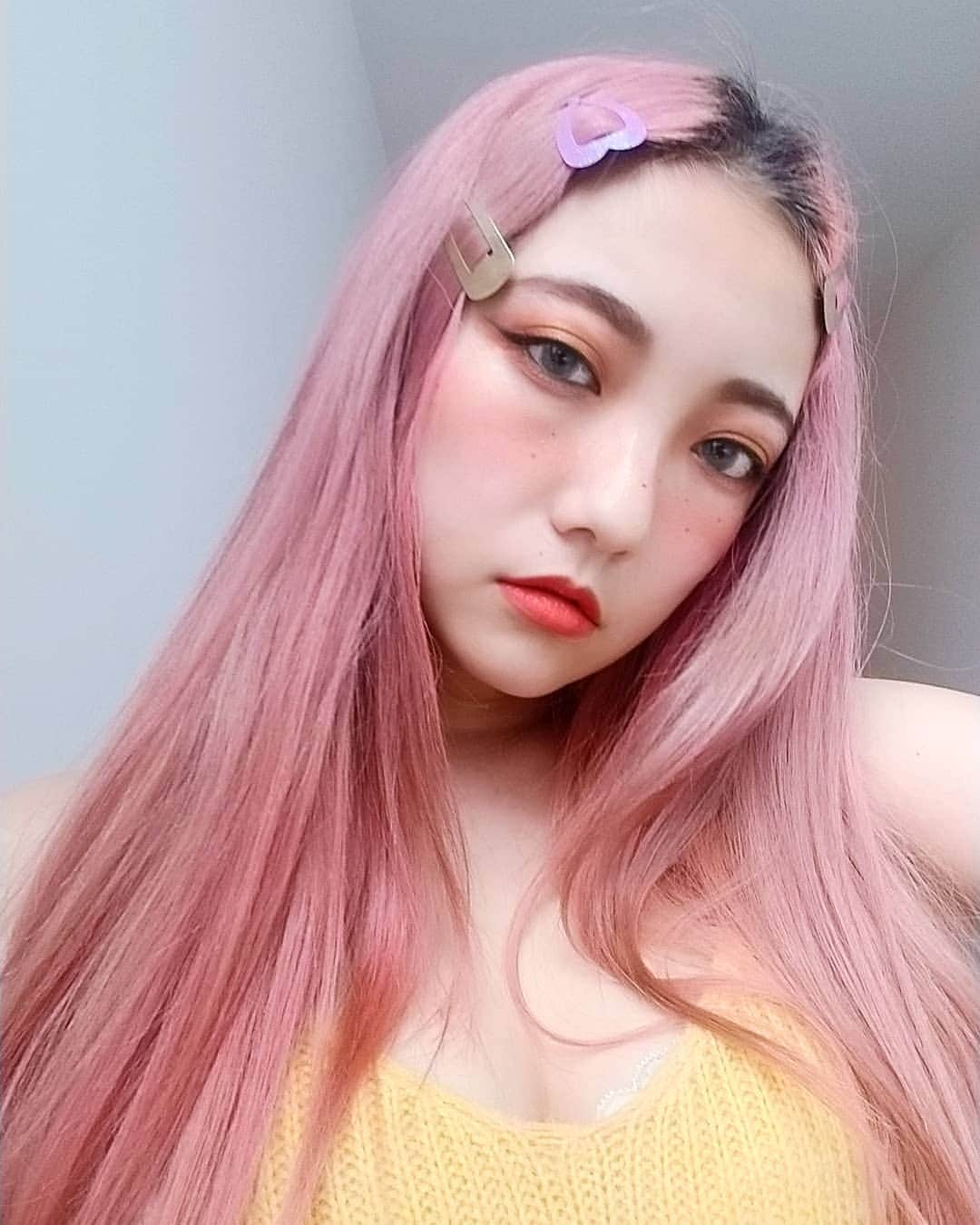 小林レイミさんのインスタグラム写真 - (小林レイミInstagram)「夏の準備💅🛍🏖️ #makeup #summermakeup #summervacation #orangemakeup #pinkhair #makeuplooks #realy #fitgirl #trainingday #fashionlook #オレンジメイク #夏メイク #ピンクヘア #橙 #粉红色」7月23日 12時01分 - _reimi._____