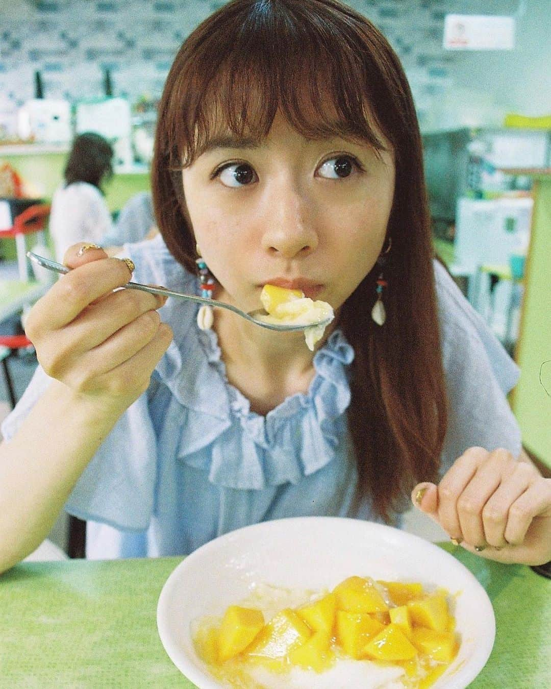 槙田紗子さんのインスタグラム写真 - (槙田紗子Instagram)「🥭 . photo by @mia_kitaguchi_film . #film #冰讃 #taipei #台湾」7月23日 12時20分 - saco_makita