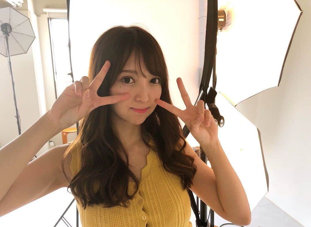 森あやこのインスタグラム：「ㅤ ㅤ ✌️✌️ ㅤ ㅤ #撮影#ダブルピース✌️ #instagram#instafashion #instapic#instagood#instalike #愛知#名古屋#栄#伏見#矢場町#aichi#nagoya#sakae#fushimi#yabacho」