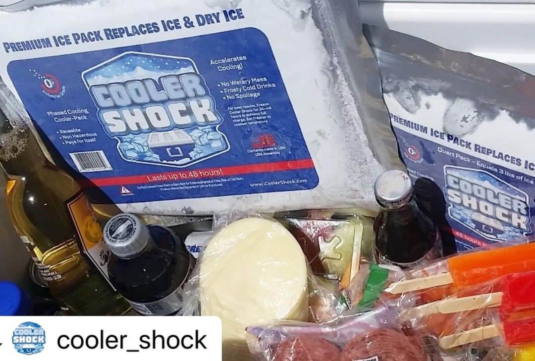 株式会社津田商会のインスタグラム：「アメリカの高性能保冷剤COOLER SHOCK（クーラーショック）の取り扱いをスタートします。 ・ クーラーショックは医療用に開発された技術を応用して作られた保冷剤で、マイナス７℃を長時間キープします。 マイナス７℃って濡れタオルを巻くとシャリシャリに凍るほどの保冷力です。 ・ 氷に比べると保冷力は2倍以上、大きさは半分以下です。 今まで氷のせいでクーラーボックスが重くなったり、スペースが少なくなってお困りだった方も多いのでは？ ぜひクーラーショックをお試しください。 ・ Made in USAというのもポイント高！ ・ #クーラーショック #coolershock #保冷剤 #madeinusa #🇺🇸 #usa #キャンプ #キャンプ道具 #外遊び #キャンプギア #アウトドア #camp #クーラーボックス #camper #camping #ファミリーキャンプ #outdoor #キャンプ飯 #キャンピング #グランピング」
