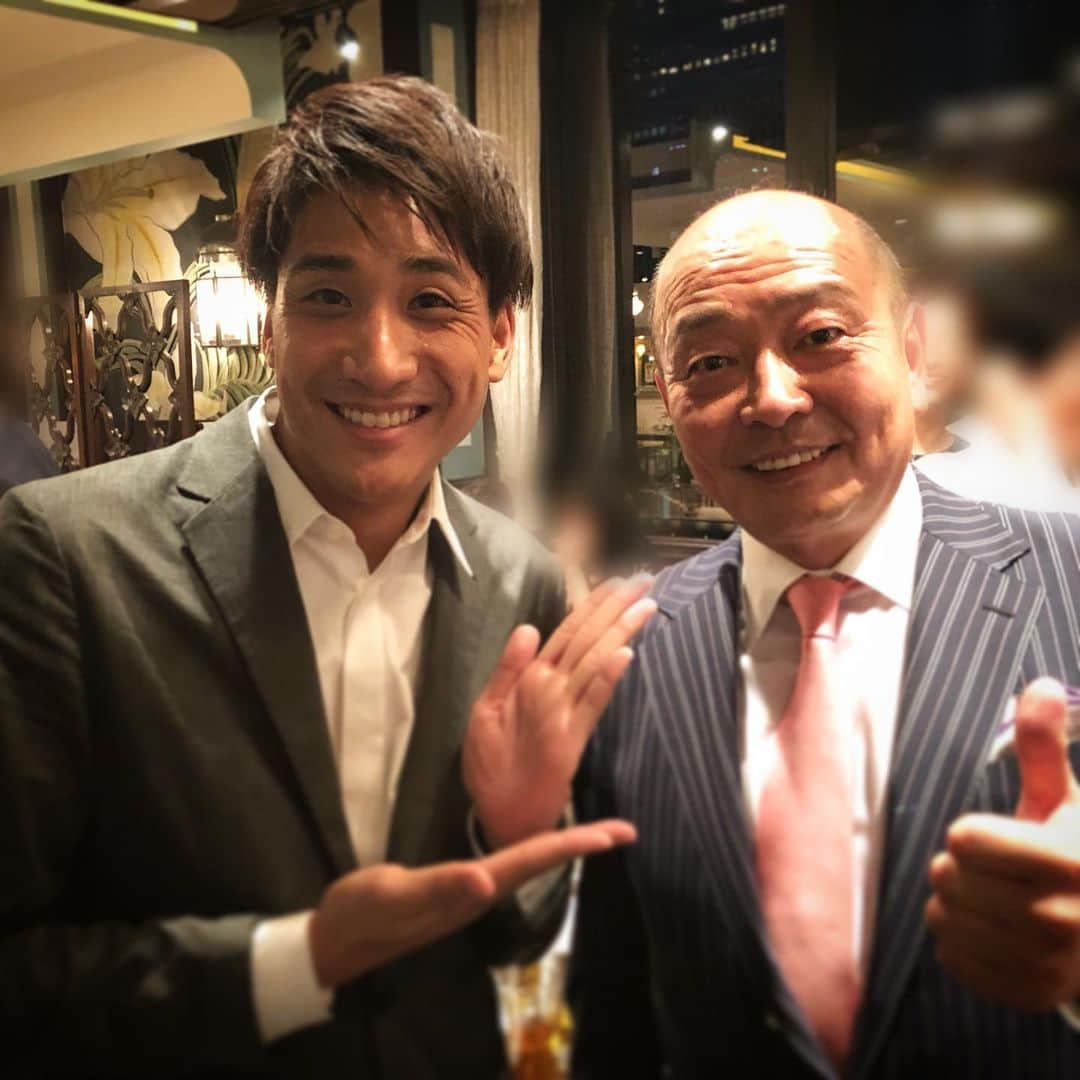 山本紘之さんのインスタグラム写真 - (山本紘之Instagram)「・ ついに！ ついに山本浩之アナウンサーに会えました！ ・ ・ アナウンサーの大先輩であり、後輩山本健太のお父様！ その名に恥じぬよう頑張ります。 ・ ・ 息子とも♪ ・ ・ #山本浩之 アナ #山本紘之 アナ #同姓同名 #西のやまひろ #東のやまひろ #言われたことない #時々息子だと間違われる #何故 #山本健太 #やっぱ息子はこっちだわ」7月23日 13時09分 - yamamoto_hiroyuki.ntv