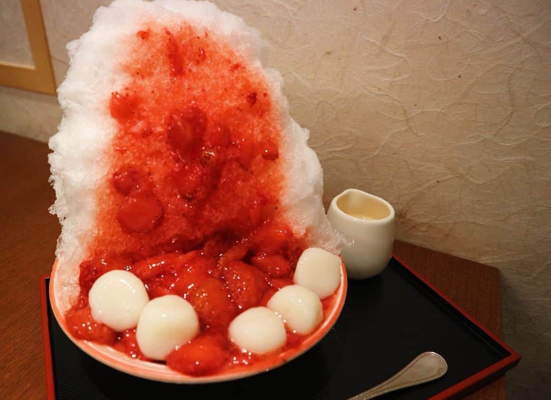 佐田志歩のグルメインスタ