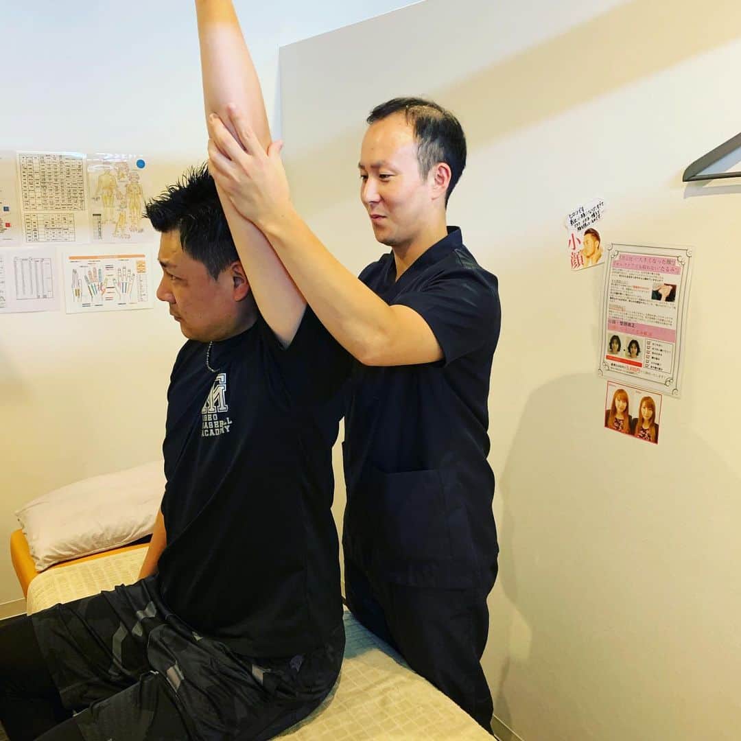 増渕竜義のインスタグラム：「今日も行ってきました^ ^ 定期的に行かせてもらってるので疲れにくくなりました^ ^ ↓ちいさな整体院↓ https://rac-n.com/  引き続き僕の投稿を見たと言ってもらえると割引されます^ - ^  #野球#スポーツ#プロ野球#増渕竜義#整体#赤羽#ちいさな整体院」