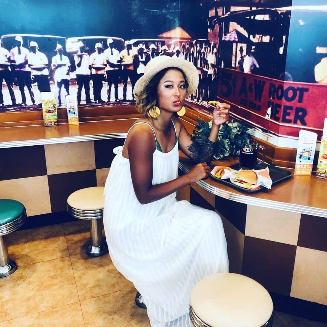 oversea_weddingのグルメインスタ