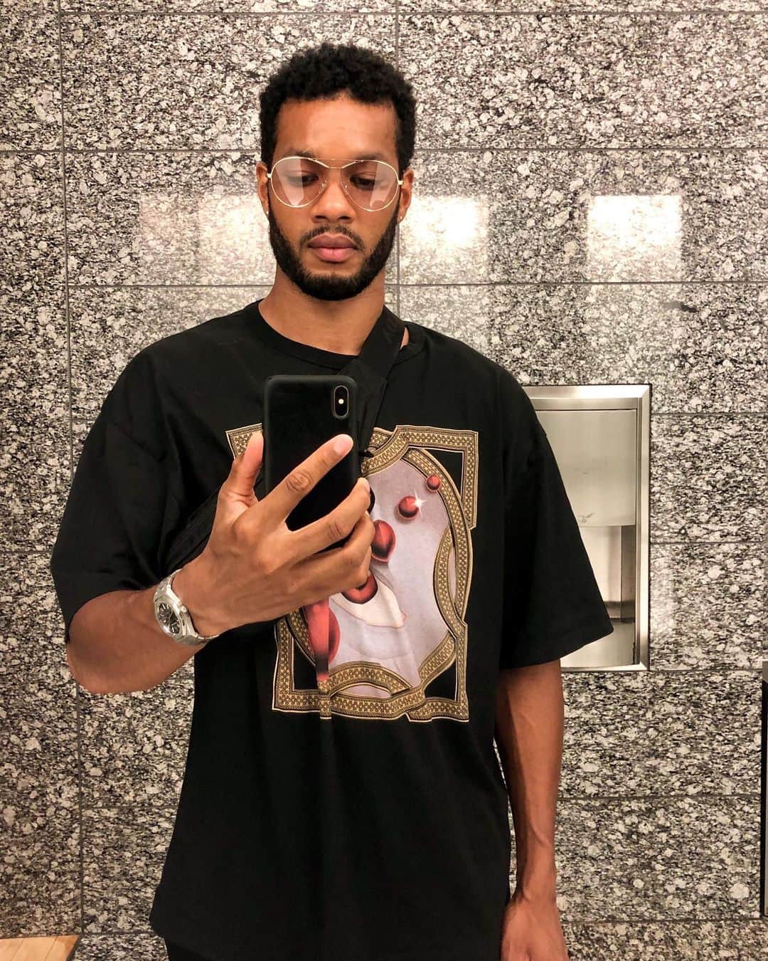 カルフィン・ヨン・ア・ピンのグルメインスタ