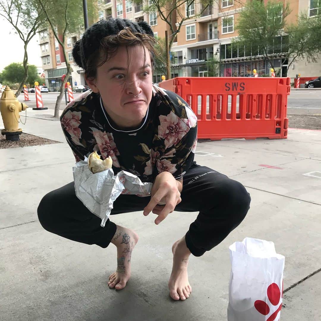 Ghastlyのインスタグラム：「In my natural habitat」