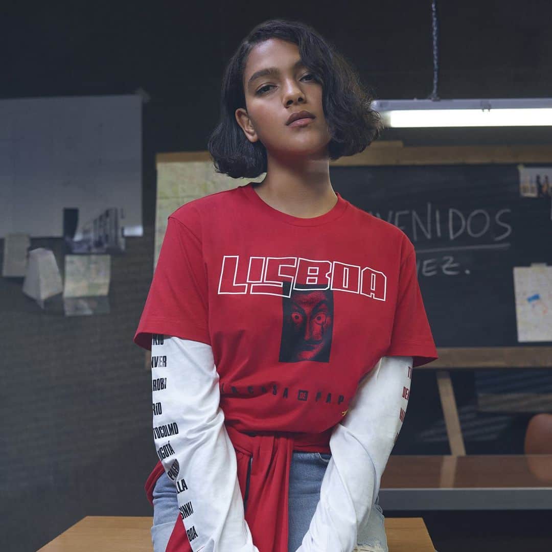 ディーゼルのインスタグラム：「It’s not against the law to look this good in the exclusive #DieselxLCDP collection. @lacasadepapel」