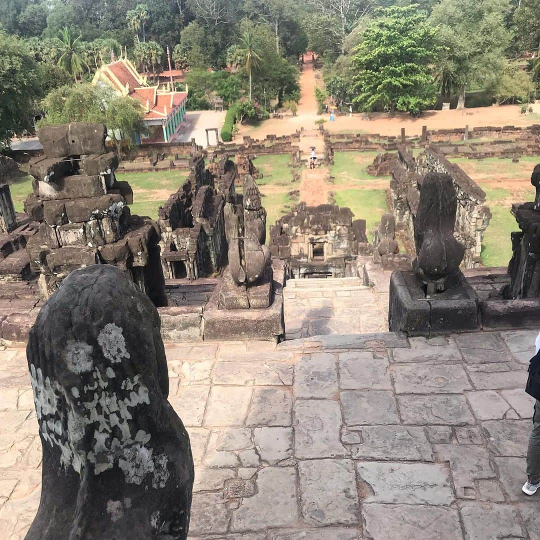 鈴木ちなみさんのインスタグラム写真 - (鈴木ちなみInstagram)「I’m in Cambodia 🇰🇭🌈 #スタイルプラス #東海テレビ #JTB  #ベトナム航空 #ちなみたび」7月24日 0時24分 - chinami_suzuki0926