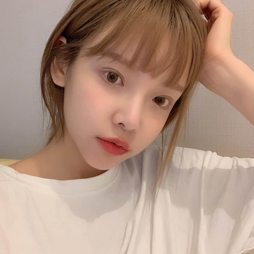 スアさんのインスタグラム写真 - (スアInstagram)「씻어야 하눈데,,,,😑」7月24日 0時32分 - midoricoo