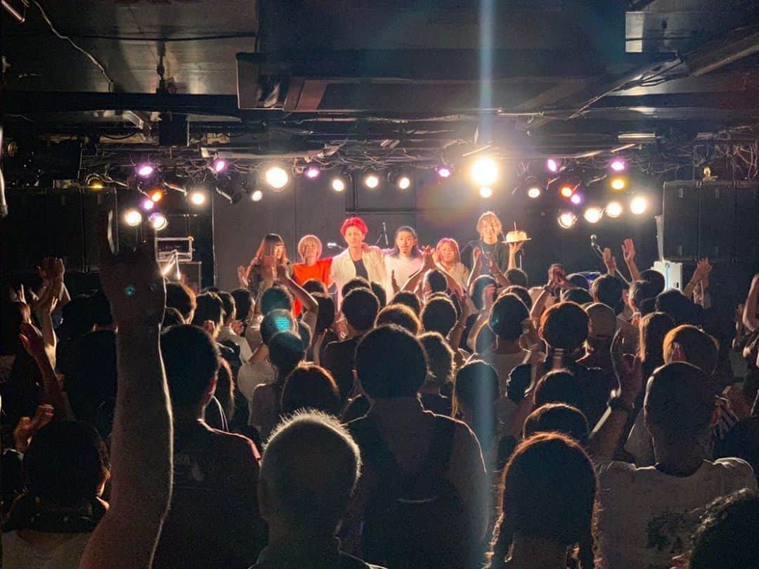 AliAさんのインスタグラム写真 - (AliAInstagram)「2019.07.23  Live at Yokohama F.A.D  Thank you!!! #AliA #AliA1stAnniversary」7月24日 0時36分 - alia___official