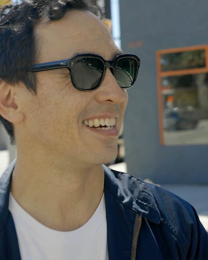 Warby Parkerのインスタグラム：「This summer, we’re taking our relationship with multidisciplinary artist @mcfetridge to the next level ➡️ a sunglasses collaboration! 🕶✨ We’ve been working closely with Geoff since 2013—his giant murals can be seen at our Abbot Kinney store in Venice Beach and University Village store in Seattle. Besides being big fans of his playful, graphic artwork, we also admire his great personal style; so we asked him to help design two pairs of limited-edition sunglasses: Edgemont and Atwater. Tap to take a closer look!」