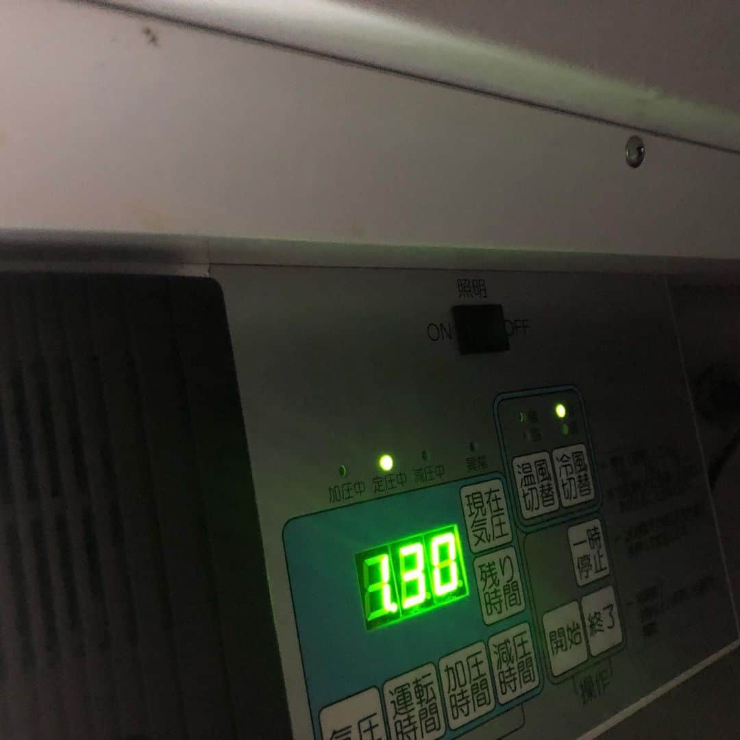 高木三四郎さんのインスタグラム写真 - (高木三四郎Instagram)「3days酸素カプセル。 ケガは早く治そう。 #ddtpro #プロレス #大胸筋 #上腕二頭筋 #筋断裂 #酸素カプセル」7月24日 0時38分 - t346fire