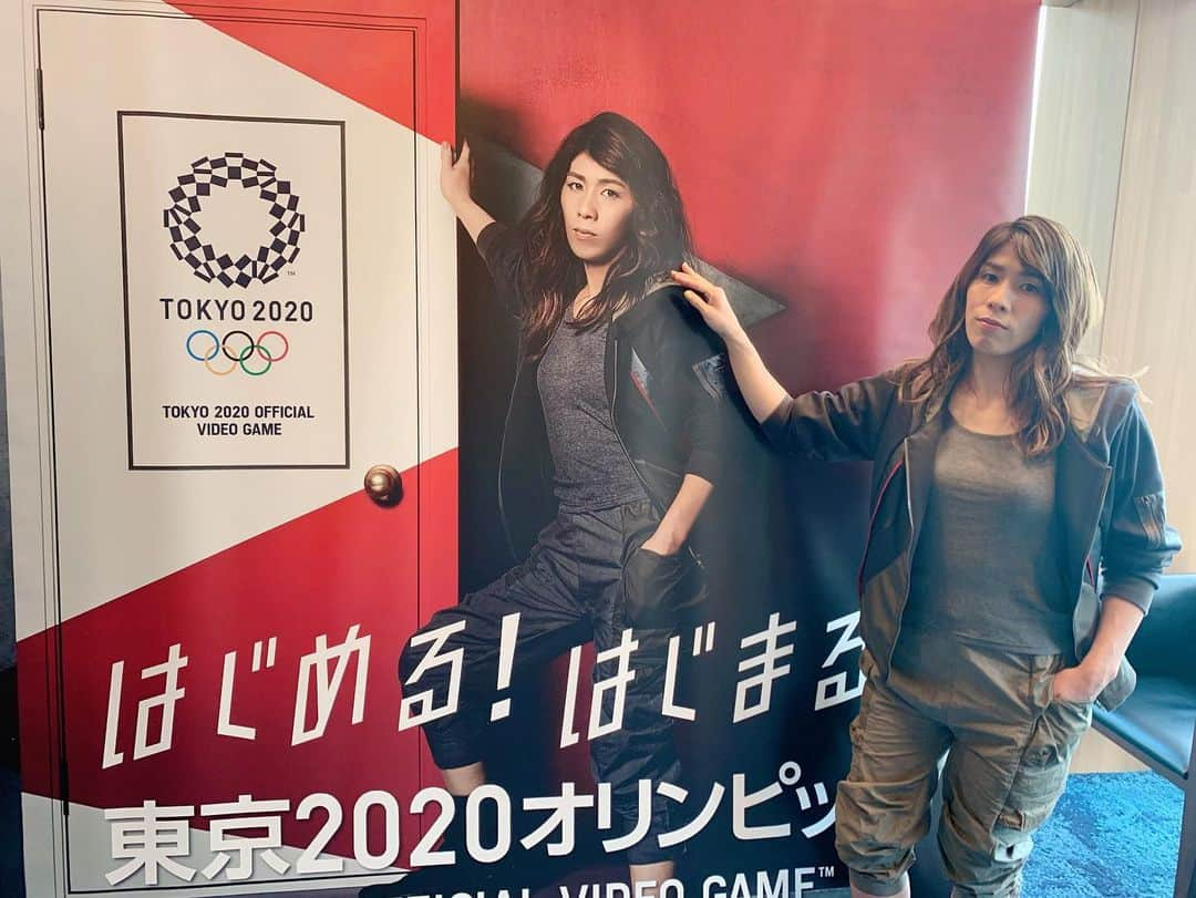 吉田沙保里さんのインスタグラム写真 - (吉田沙保里Instagram)「この度、東京2020オリンピック  THE OFFICIAL VIDEO GAME  アンバサダーに任命されました😊 今日はそのCM発表会😊 Nintendo Switch版とPlayStation®️4版が明日から発売です！ オリンピック選手になった気分でゲームが楽しめますよー🎮 私は全競技に登場するので是非対戦しましょう💪 家族や友人達と一緒にやってみてねー😆👍 #セガゲームス #東京2020オリンピック #公式ゲームソフト」7月23日 16時19分 - saori___yoshida