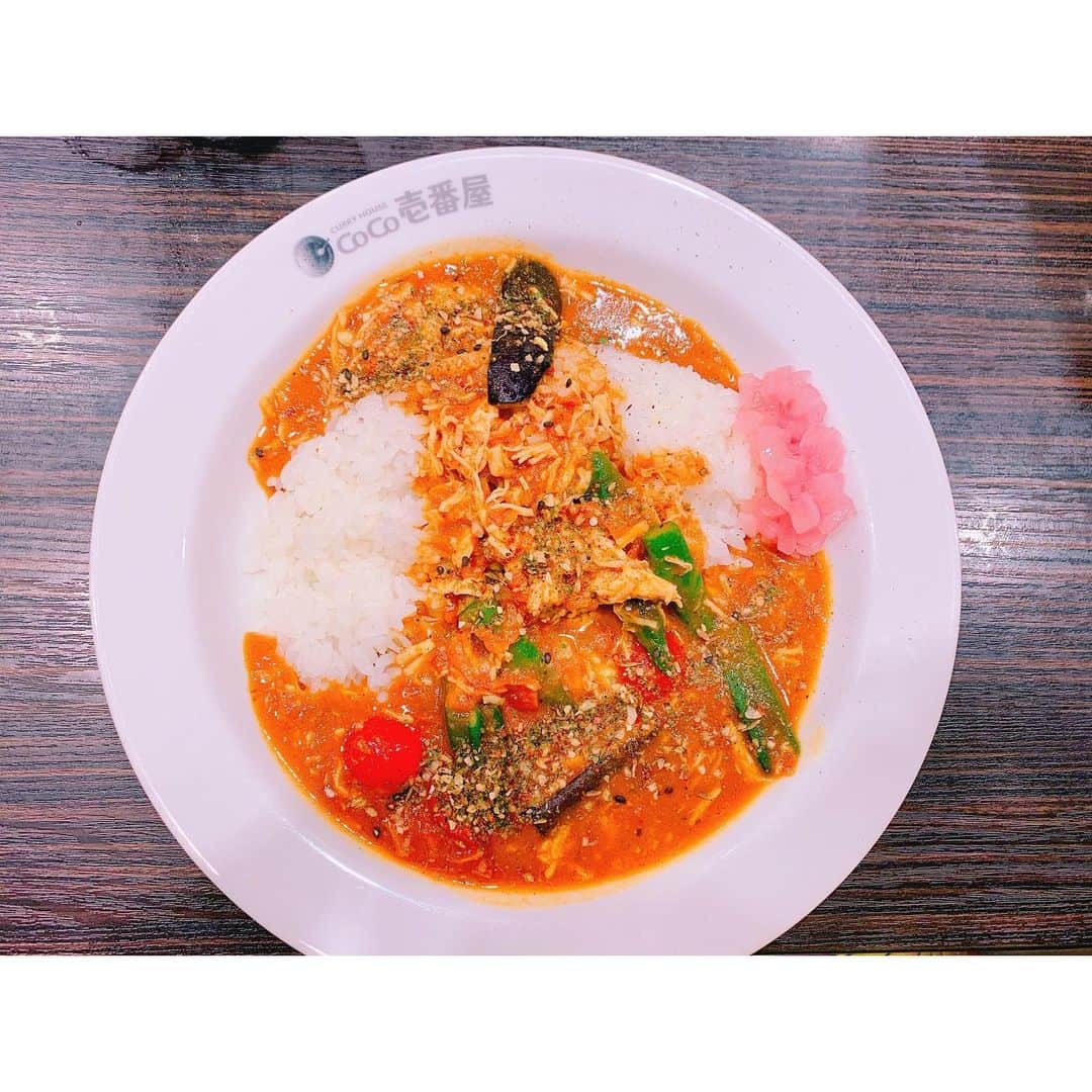 白山治輝さんのインスタグラム写真 - (白山治輝Instagram)「7月カレー部。 ①GUNA GUNA CURRY(名古屋) ②A SPICE&BEATS(神戸) ③バカワーンカレー(アメ村) ④CoCo壱番屋(期間限定のスパイスカレーTHEチキベジ)  #brianthesun  #カレー部」7月23日 17時00分 - harukithesun