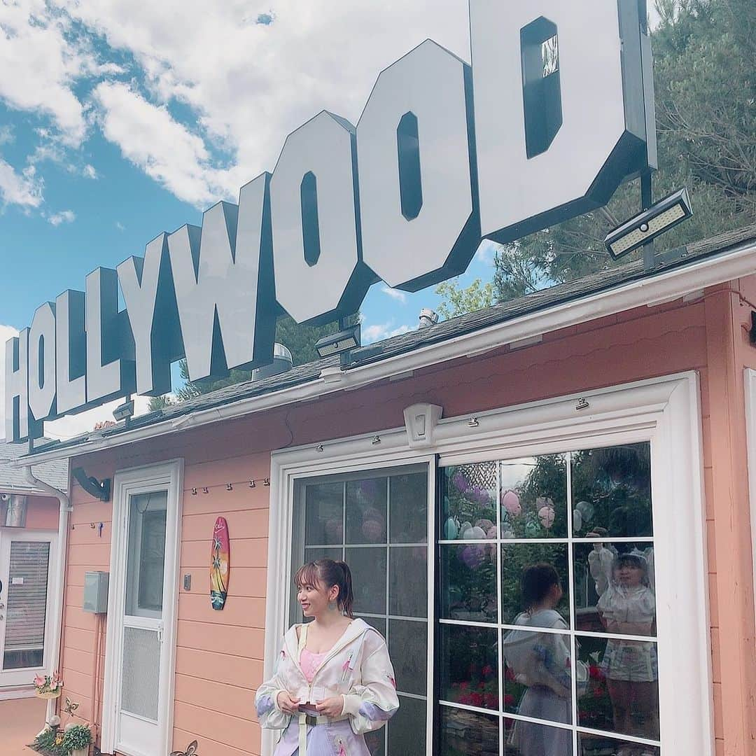 大場美奈さんのインスタグラム写真 - (大場美奈Instagram)「まさかのお家にHOLLYWOODあった🙂 #LA #hollywood #ske48 #frustration」7月23日 17時49分 - obamina__43