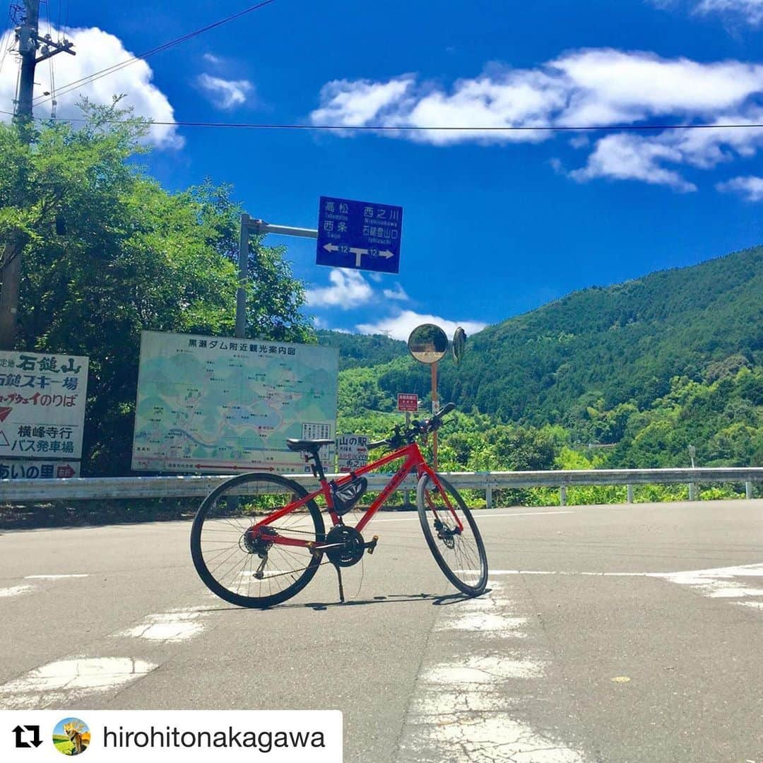 西条市さんのインスタグラム写真 - (西条市Instagram)「Repost @hirohitonakagawa with @get_repost﻿ ・・・﻿ こんにちは！﻿ 愛媛県西条市でボリュームエクステ(増毛)ができる理容店アラモードなかがわです！﻿ ﻿ 空き時間にマイナスイオン浴びに来ました！﻿ さぁ今からは下り！﻿ ﻿ #クロスバイク ﻿ #黒瀬ダム﻿ #愛媛県西条市﻿ #西条市﻿ #伊予西条﻿ #西条市理容店﻿ #西条のさんぱつ屋﻿ #lovesaijo ﻿ #マイナスイオン﻿ ﻿ ﻿ ﻿ ( *´艸｀)新海誠の世界みたいな写真…﻿ ﻿ ﻿ ダムや石鎚山、﻿ UFOラインに向かう﻿ 山の坂道コース﻿ 好きな人には人気なよ﻿ ﻿ みんなにとって﻿ 夏のアウトドアといえば？﻿ ﻿ ﻿ #西条市 #いよ西条 #伊予西条 #愛媛 #四国 #瀬戸内 #Ehime #Shikoku #Setouchi #inaka #田舎暮らし #愛媛旅行 #四国旅行 #ポタリング #サイクリング #愛媛サイクリング #四国サイクリング #黒瀬ダム」7月23日 18時18分 - lovesaijo