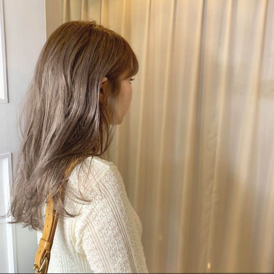 NANA HOSOYAさんのインスタグラム写真 - (NANA HOSOYAInstagram)「@hikaru_heart  beige coloring🌼🌼 ありがとうございます😊❤︎」7月23日 18時36分 - nana_hair_tokyo