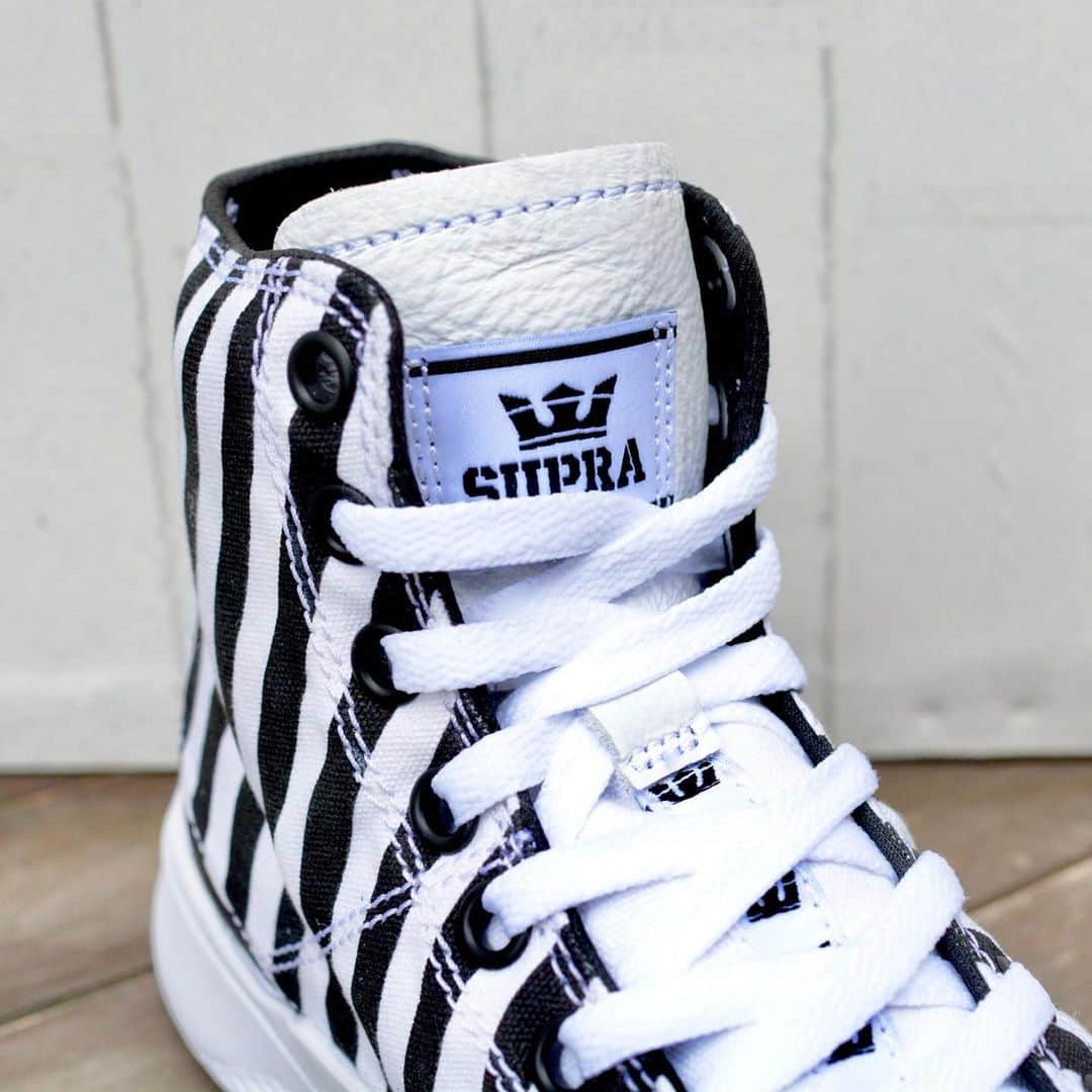 SUPRA TOKYOさんのインスタグラム写真 - (SUPRA TOKYOInstagram)「-STATIK / WHITE STRIPE WHITE-  In Store & Online.  #supratokyo #sneaker」7月23日 18時52分 - supratokyo