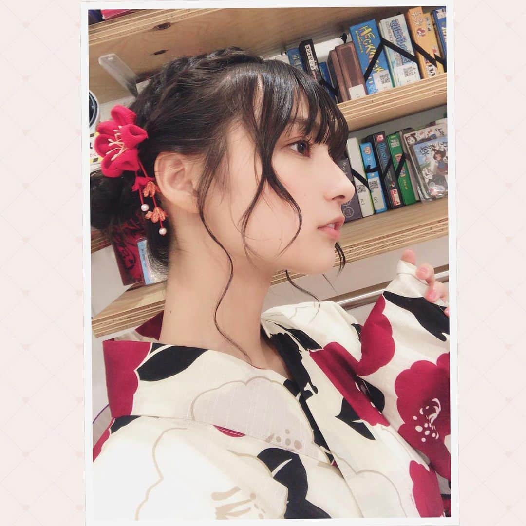 高野麻里佳さんのインスタグラム写真 高野麻里佳instagram 7 26発売 声優パラダイスr 撮影オフショット 吉祥寺 ボードゲームカフェ ロンドン さんにて なんと 高屋敷綾 役で出演させていただく 10月からの Tvアニメ さいころくらぶ 原作が