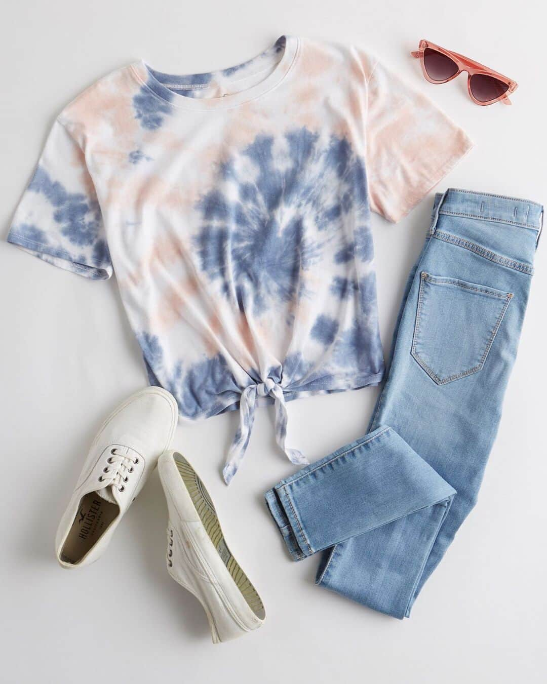 Hollister Co.さんのインスタグラム写真 - (Hollister Co.Instagram)「This one's for the dye hards.」7月24日 1時07分 - hollister