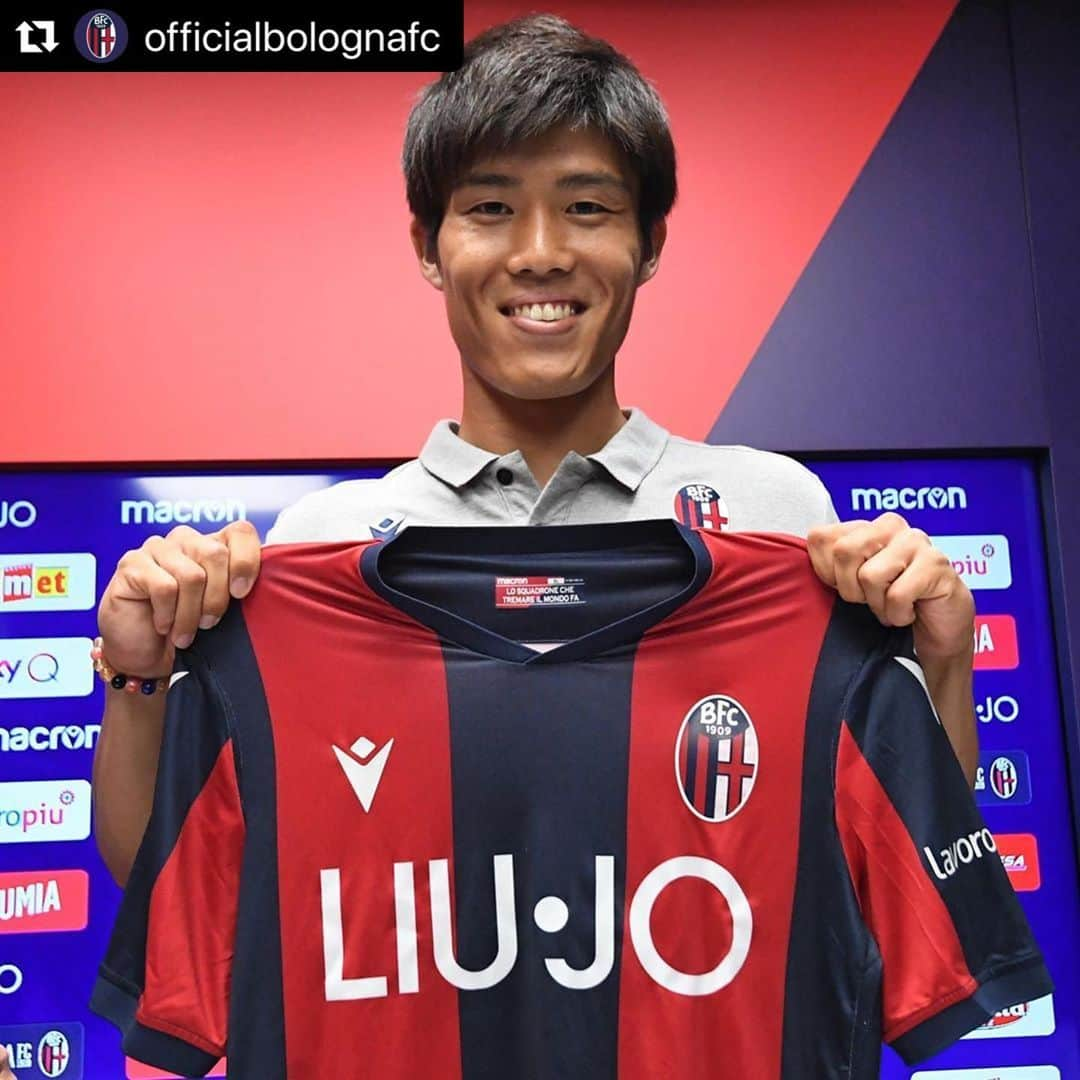 サッカーキングさんのインスタグラム写真 - (サッカーキングInstagram)「. 🇮🇹上陸！ （2019.07.23） . 📷Photo from @officialbolognafc . . ----------------- 📸 TOMI 😁  #WeAreOne ----------------- #リポスト #RePost #冨安健洋 #TakehiroTomiyasu #ボローニャ #Bologna #BolognaFC #セリエA #SerieA #日本代表 #Daihyo #football #futbol #サッカー #⚽️ #サッカーキング」7月24日 1時08分 - soccerkingjp