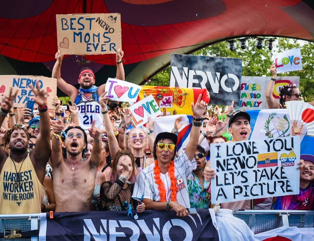 NERVOさんのインスタグラム写真 - (NERVOInstagram)「Are you seriiiiooouus!!??!! This was our tribe, our vibe at the #NERVOnation stage at @tomorrowland on Sunday. Definite career highlight. Our family is strong!! Thank you, merci, grasias, arigato, danke, takk, toda, grazie, xie-xie, obrigado, gamsahamida!!!! You guys are our reason!!!! #nervofansforeverrr 💞💞⚡⚡🎶🎶💪💪🎯🎯🥁🥁🥰🥰💫💫🦄🦄🍾🍾✨✨🌠🌠🔥🔥🔊🔊‼‼」7月23日 19時59分 - nervomusic