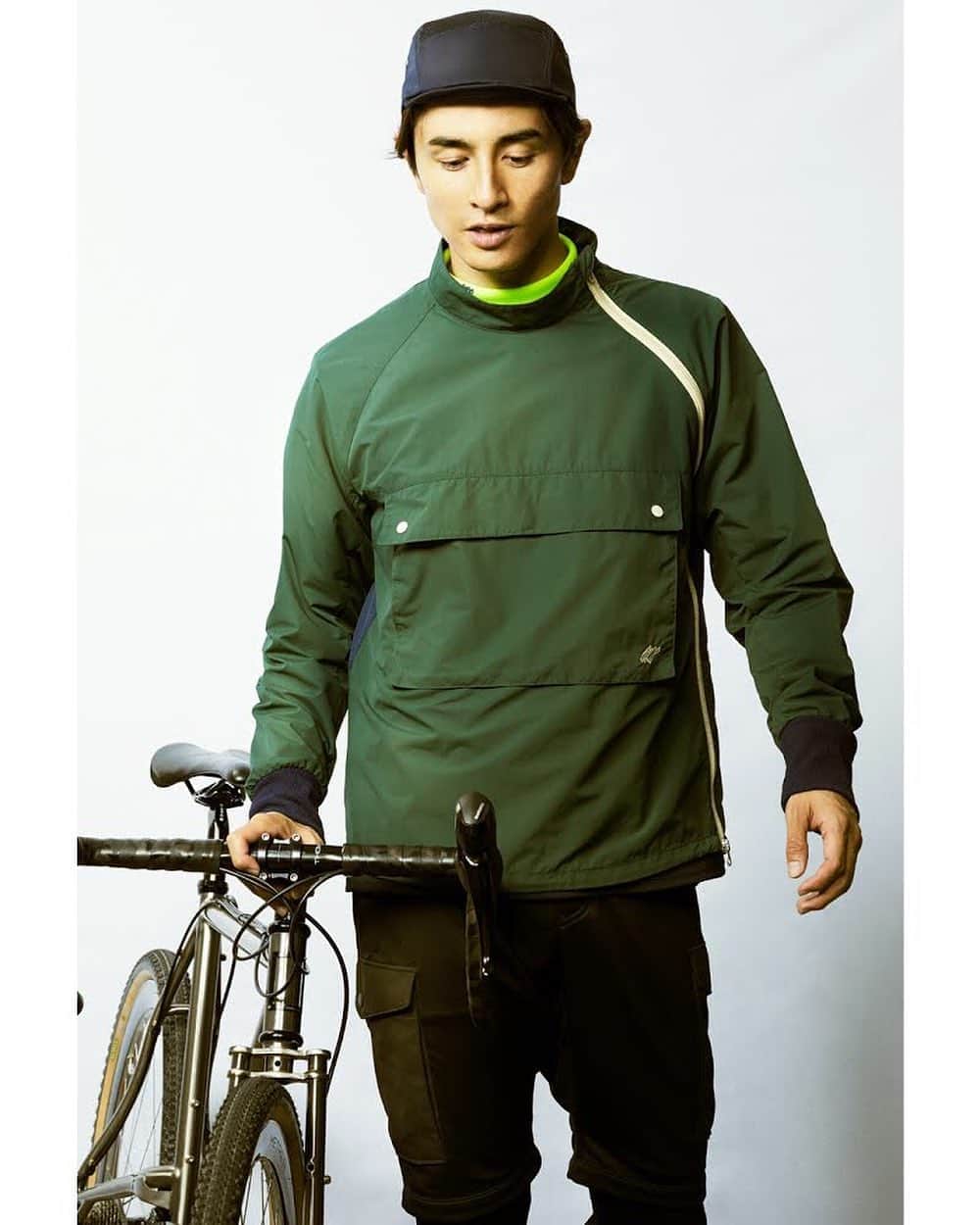 narifuri_japanさんのインスタグラム写真 - (narifuri_japanInstagram)「﻿ '19 Summer/Autumn New Style﻿ narifuri active : Hybrid dress for active ride﻿ ﻿ ﻿ NF2045 : スタンドカラーサイクルアノラック 	NF1109 : サイクルタートルネックプルオーバー NF5046 : サイクルカーゴショートパンツ ﻿ NF881 : フリーフィットレギンス"ダニエル"﻿ NF9006 : ジェットキャップ﻿ ﻿ #narifuri﻿ #ナリフリ﻿ #19SA﻿ #charifuri﻿ #チャリフリ﻿ #cf01﻿ #シーエフワン﻿ #bicycle﻿ #シティライド﻿ #cityride﻿ #街乗り﻿ #サイクルウェア」7月23日 20時17分 - narifuri_japan