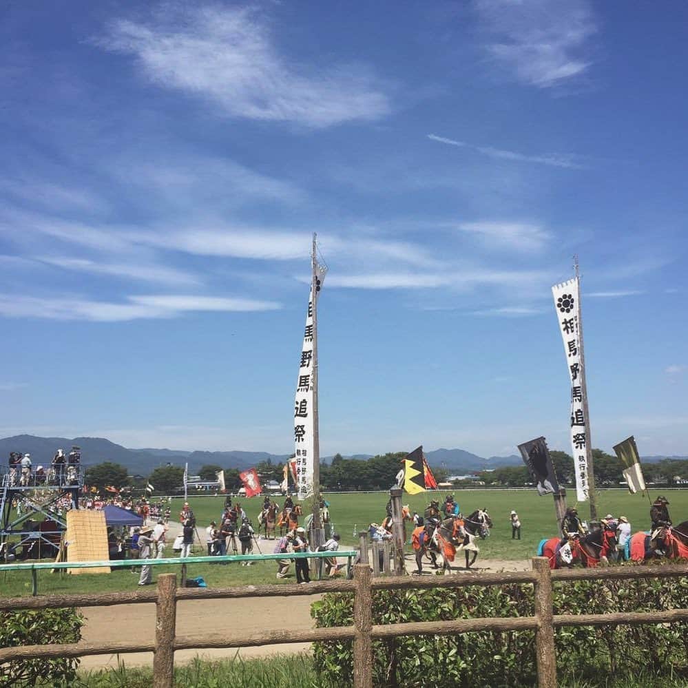さんのインスタグラム写真 - (Instagram)「. 【コラムを更新しました！】﻿ ﻿ 本日から相馬野馬追についてのコラムをご紹介いたします。﻿ ﻿ 第一弾は、野馬追の里のキャンペーンスタッフの方から日程別鑑賞のポイントを伺いました。オススメの観戦日は⁈﻿ ﻿ 詳しくは、﻿ @soma_yaki のプロフィールURLから「大堀相馬焼 コラム」にてご覧ください！  #大堀相馬焼 #相馬野馬追 #重要無形民俗文化財 #馬」7月23日 21時07分 - somayaki_matsunaga